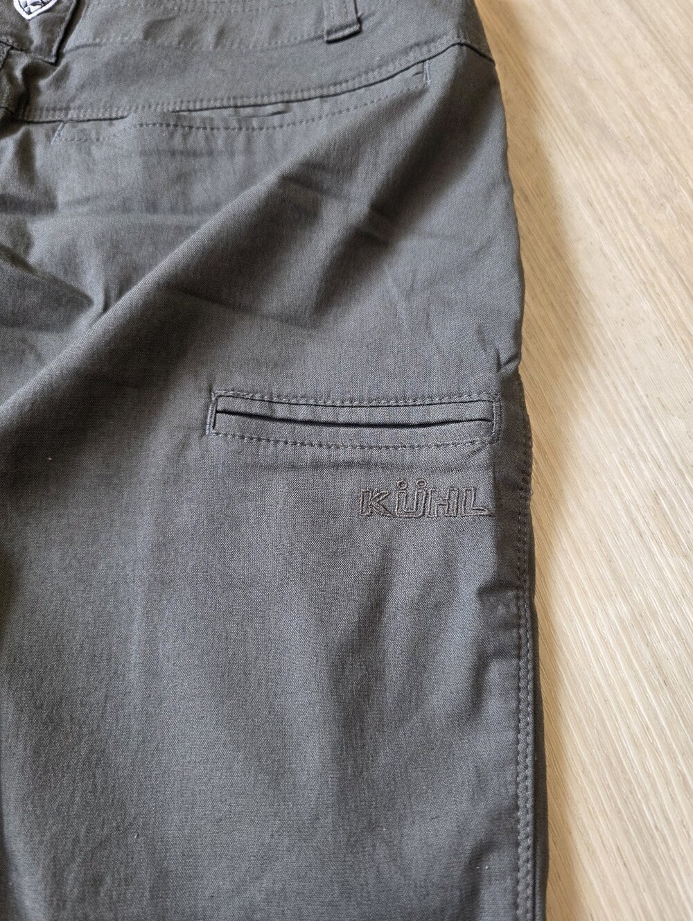 Kuhl Men's Resistor Lite Chino Short Size 33 Carbon - Picture 7 of 11